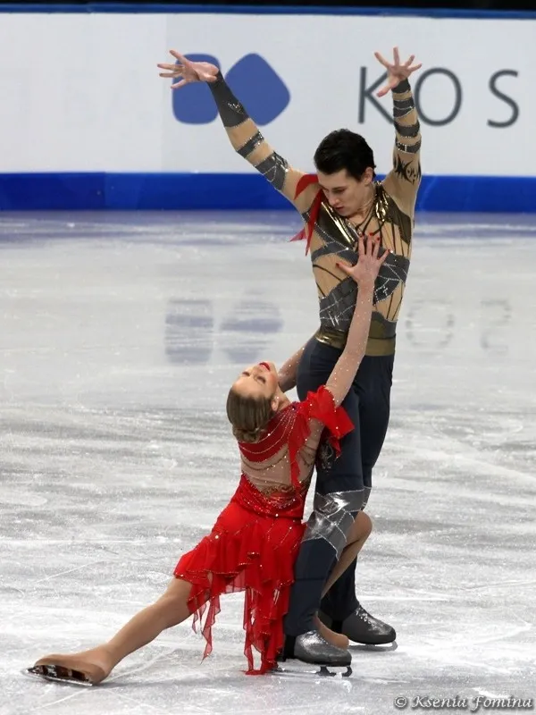 Stepan and Stephanie competing in costume on the ice